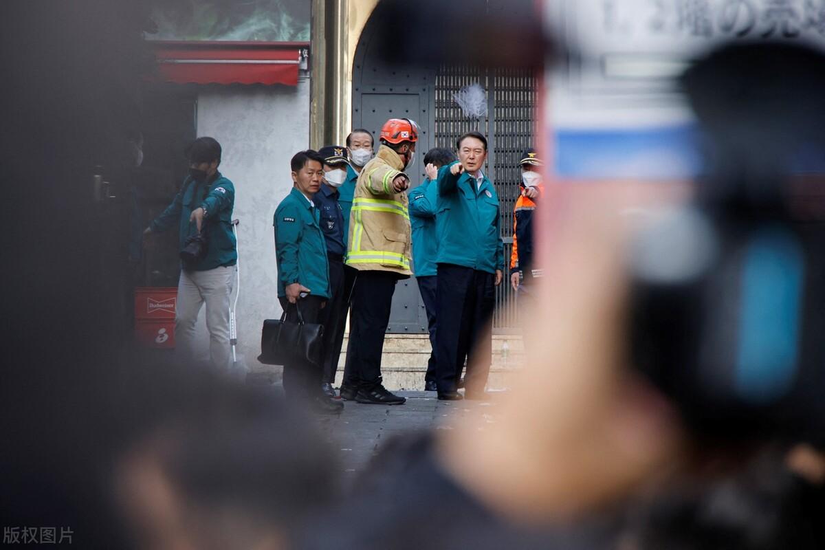 据官方报道，刚果首都一场音乐会上发生踩踏事件，造成7人死亡